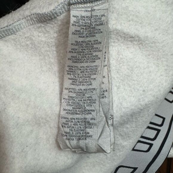 Uniquely Lorna Jane Game Time Fleece Lined Hoodie in Gray Size Medium - Picture 9 of 12